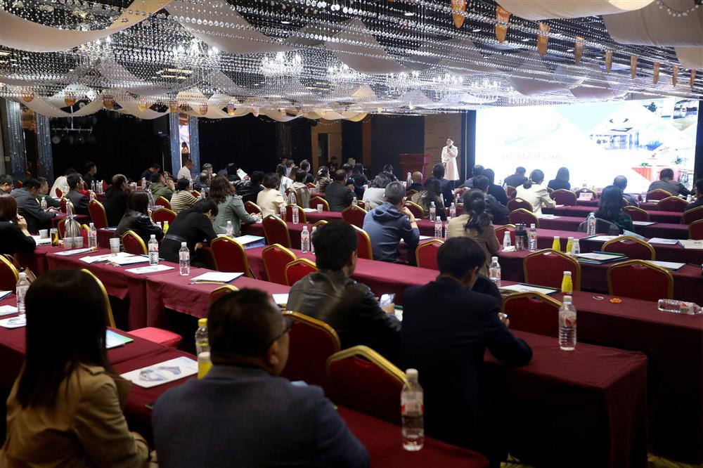 AI賦能產(chǎn)業(yè)生態(tài)！科創(chuàng)投集團旗下銀河數(shù)創(chuàng)空間舉辦濟南科創(chuàng)數(shù)創(chuàng)生態(tài)大會